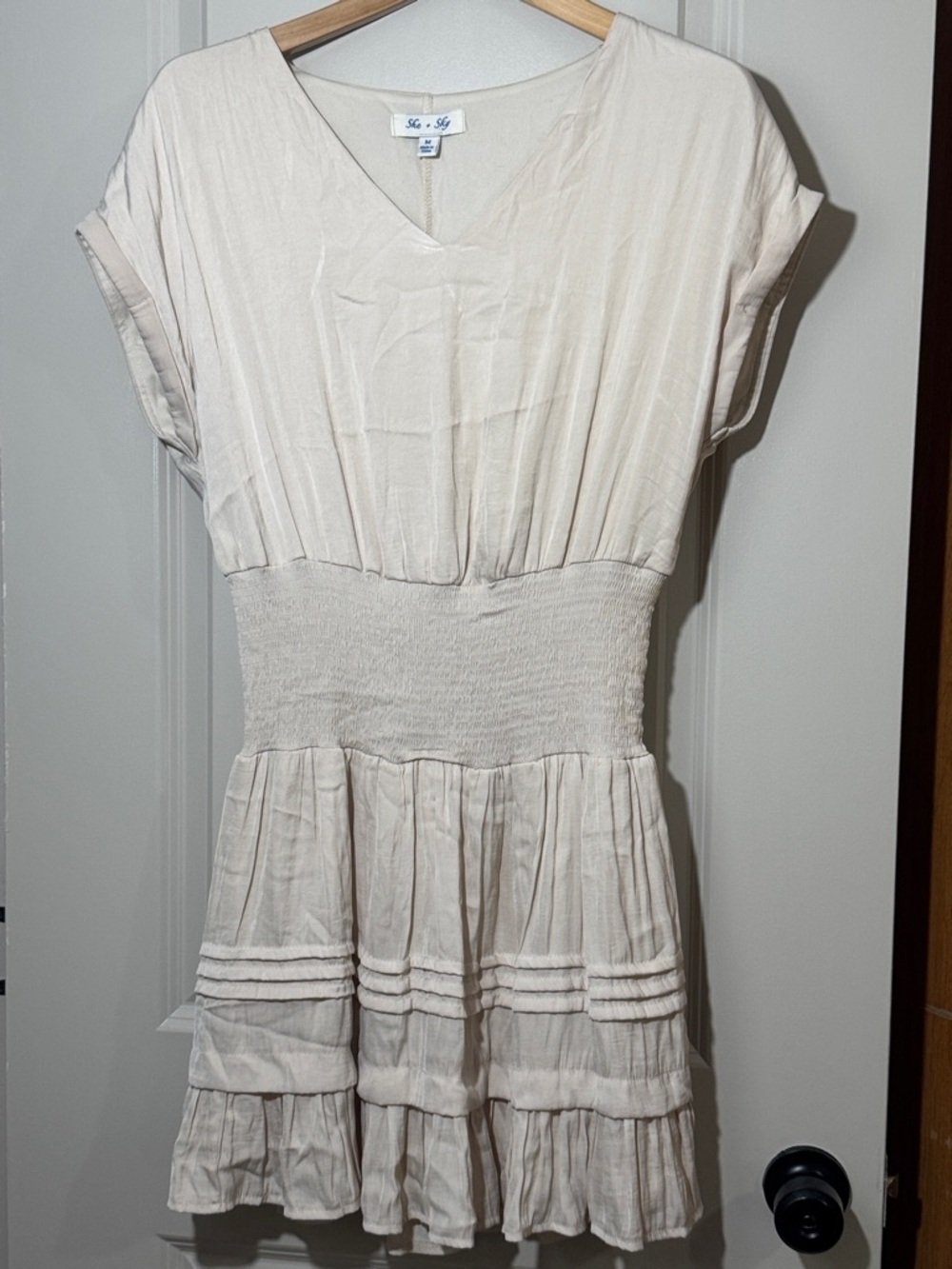 She+Sky Boho V Neck Cream Smocked Waist Ruffle Dress Size Medium